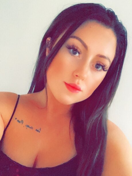 Naakte gelekte OnlyFans-foto van Charl