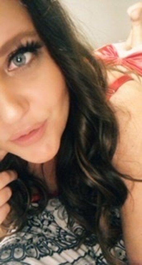 Naakte gelekte OnlyFans-foto van Vixenbabe83