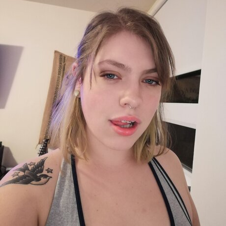 Naakte gelekte OnlyFans-foto van Bunny