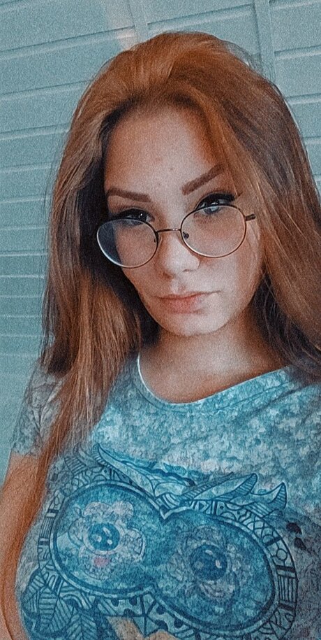 Naakte gelekte OnlyFans-foto van Claudia 11