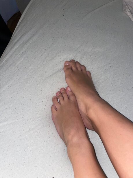 Naakte gelekte OnlyFans-foto van Foothottie