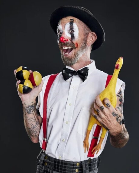 Naakte gelekte OnlyFans-foto van Bazoo