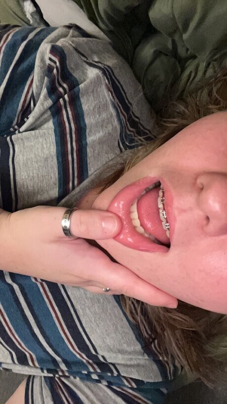 Naakte gelekte OnlyFans-foto van Cherryorange