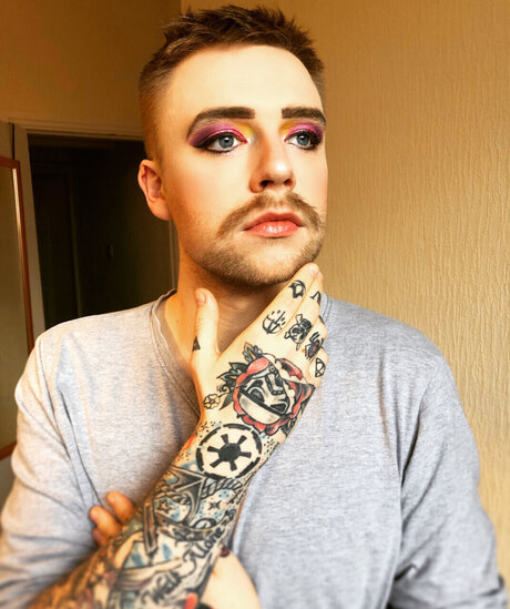 Naakte gelekte OnlyFans-foto van Robinjava