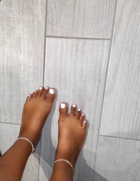 Naakte gelekte OnlyFans-foto van Prettytoes9789