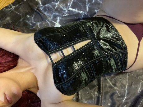 Naakte gelekte OnlyFans-foto van Dominamara