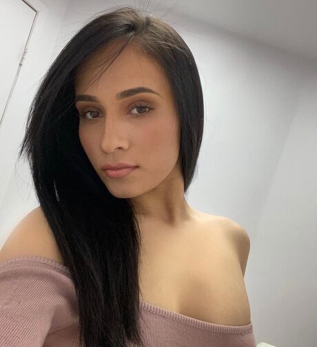 Naakte gelekte OnlyFans-foto van 