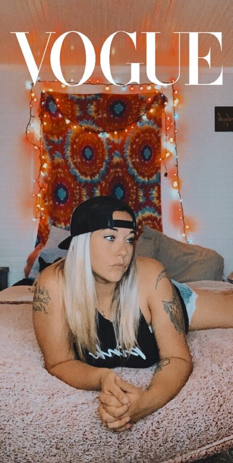 Naakte gelekte OnlyFans-foto van Corrina