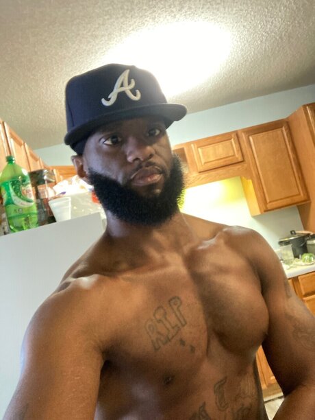 Naakte gelekte OnlyFans-foto van Slick
