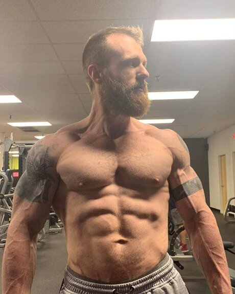 Naakte gelekte OnlyFans-foto van Jyaybee