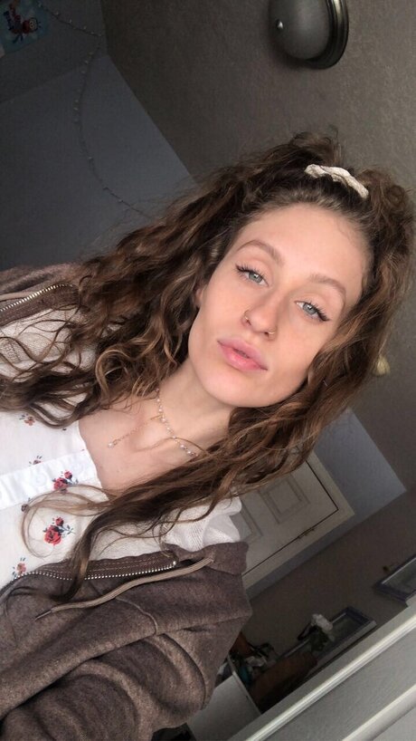 Naakte gelekte OnlyFans-foto van Sharebear
