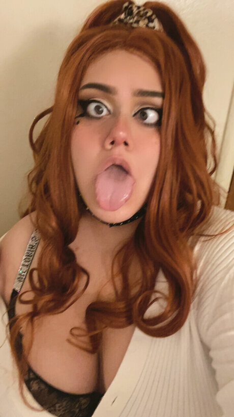 Naakte gelekte OnlyFans-foto van Scarlet Starlet 