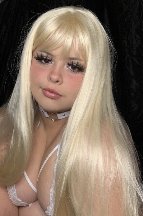 Naakte gelekte OnlyFans-foto van Holly Brooks