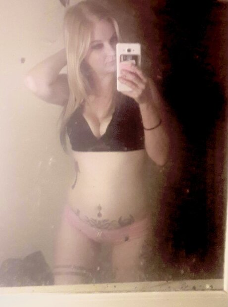 Naakte gelekte OnlyFans-foto van Yourwetdream