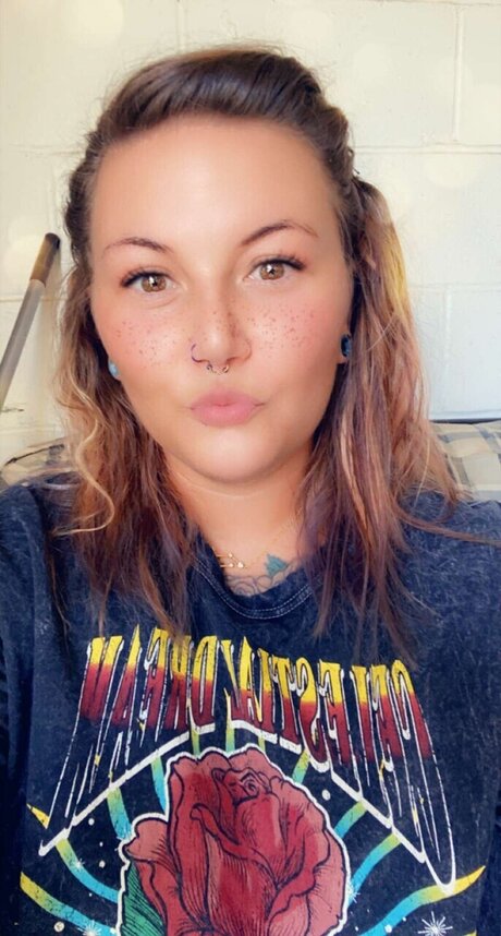 Naakte gelekte OnlyFans-foto van Kayla Renee
