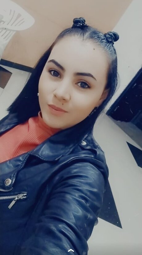 Naakte gelekte OnlyFans-foto van Juliana0912