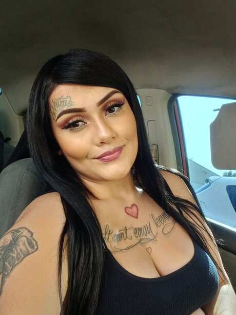 Naakte gelekte OnlyFans-foto van Lynette Rangel