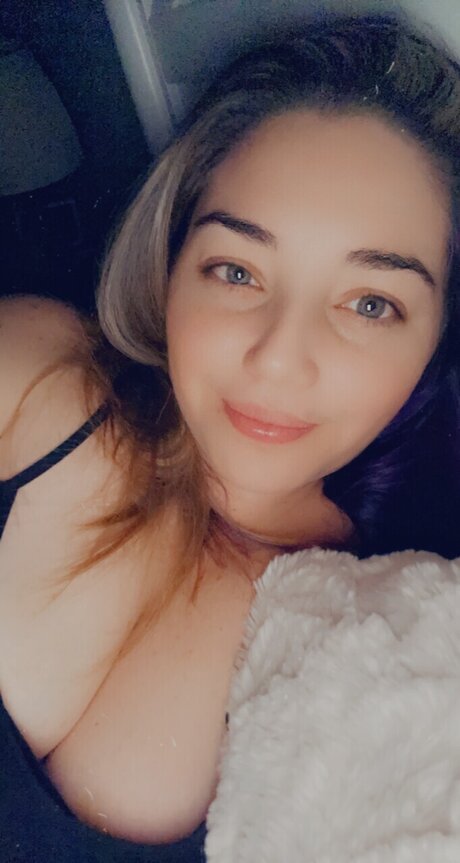 Naakte gelekte OnlyFans-foto van Sexy Princess