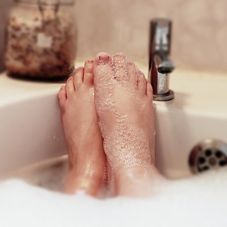 Naakte gelekte OnlyFans-foto van Onlyfansfeet21