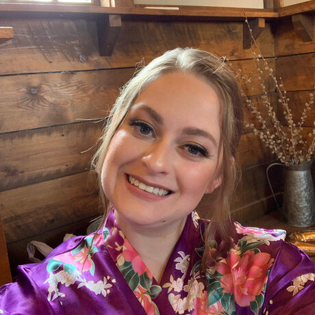 Naakte gelekte OnlyFans-foto van Holly