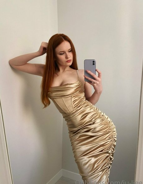 Naakte gelekte OnlyFans-foto van Misfoxxy