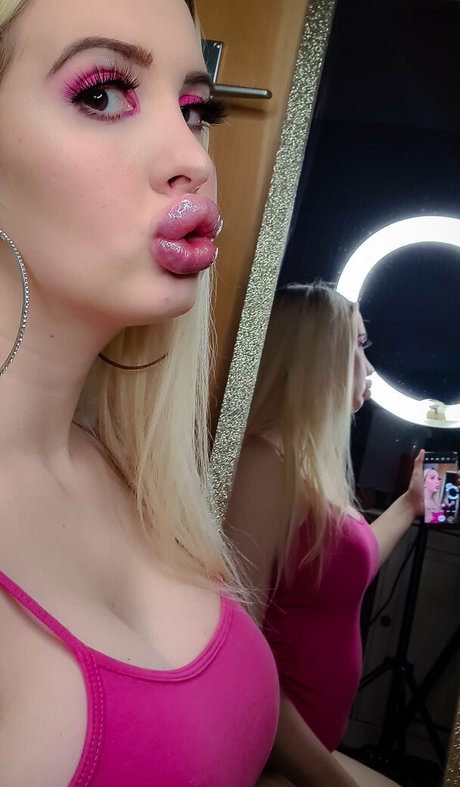 Vivianroseofficial