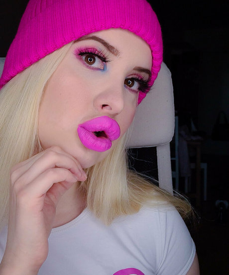 Naakte gelekte OnlyFans-foto van Vivianroseofficial
