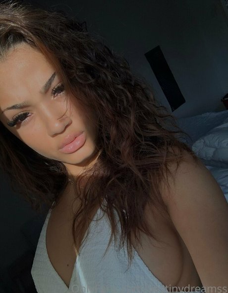 Naakte gelekte OnlyFans-foto van Destinydreamss