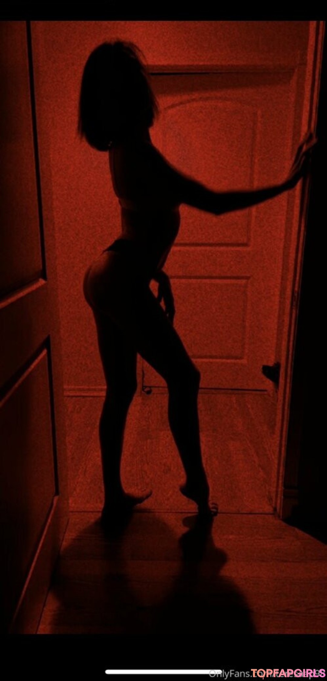 Naakte gelekte OnlyFans-foto van Amazonqueenie #6 Naakte gelekte OnlyFans-foto van Amazonqueenie #6