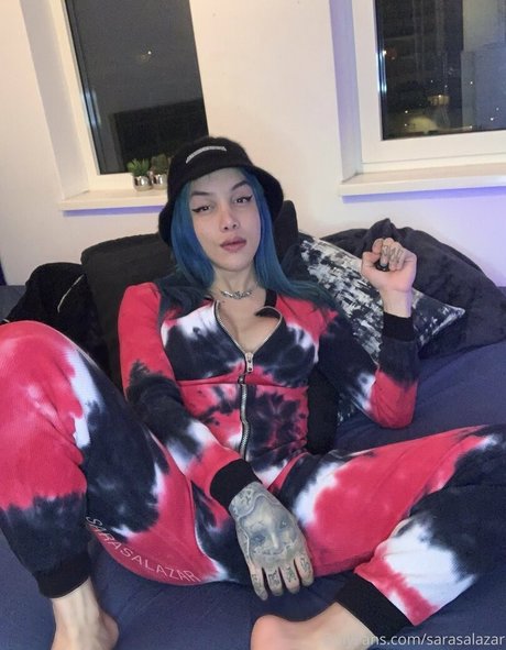 Naakte gelekte OnlyFans-foto van Sarasalazar