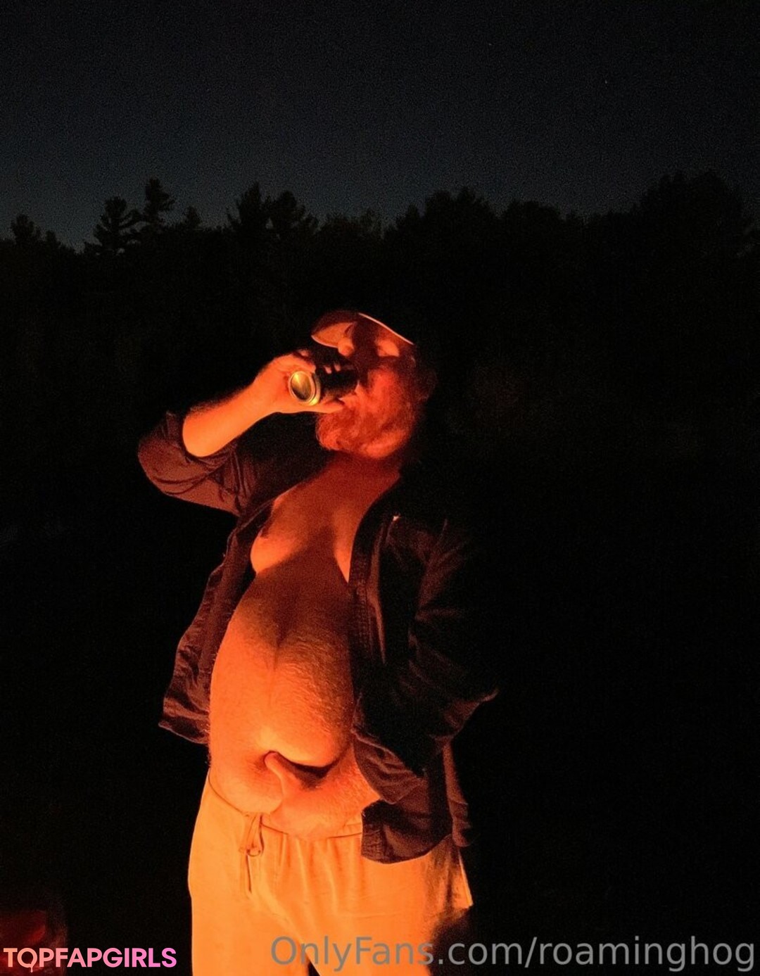 Naakte gelekte OnlyFans-foto van Roaminghog #144 Naakte gelekte OnlyFans-foto van Roaminghog #144