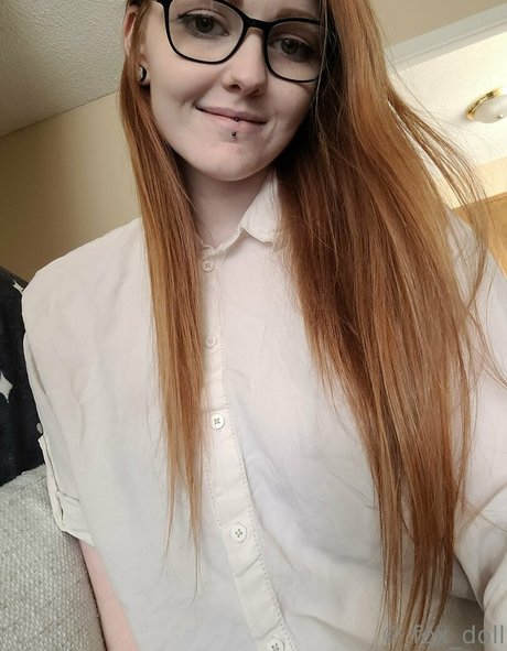 Naakte gelekte OnlyFans-foto van Foxdollfree