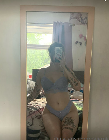 Naakte gelekte OnlyFans-foto van Pajerok