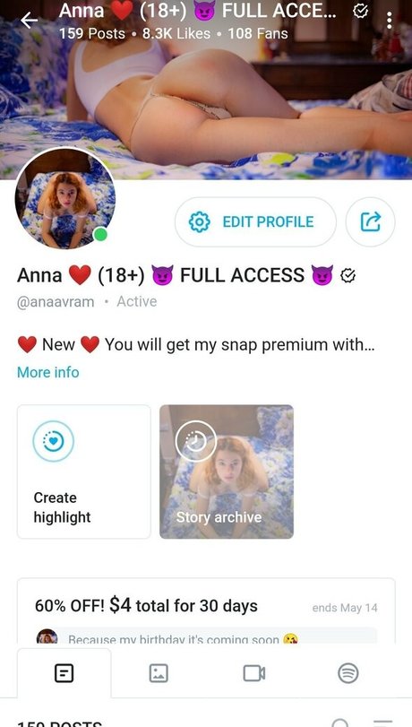 Naakte gelekte OnlyFans-foto van Annaavram