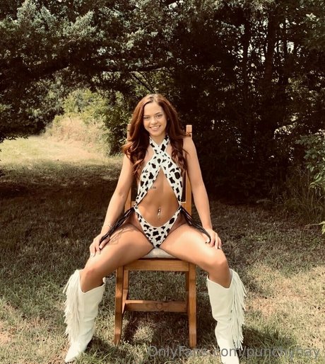 Naakte gelekte OnlyFans-foto van Punchyhy