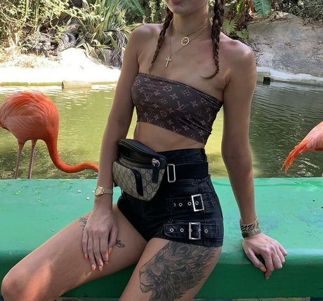 Naakte gelekte OnlyFans-foto van Xavia Brooke