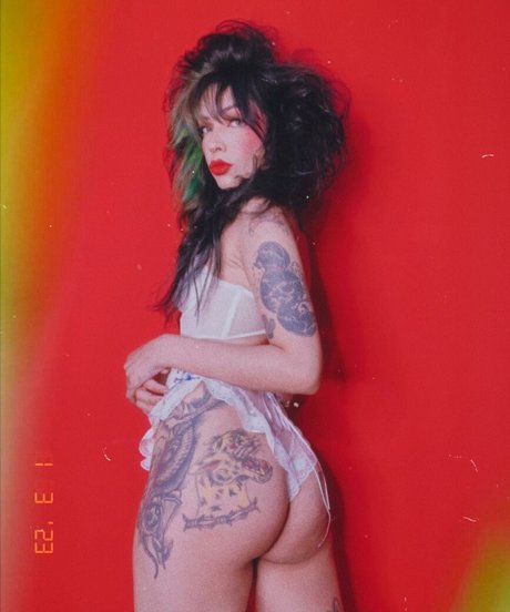 Naakte gelekte OnlyFans-foto van Angel Ferrari