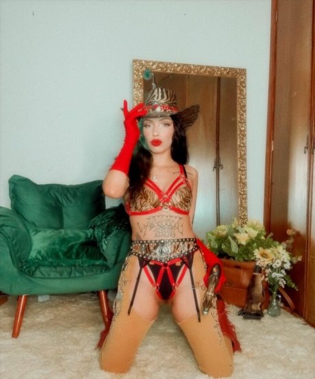 Naakte gelekte OnlyFans-foto van Angel Ferrari
