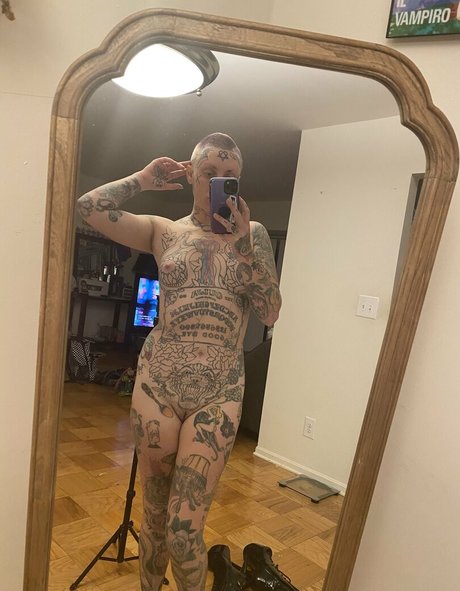 Naakte gelekte OnlyFans-foto van Quadawful