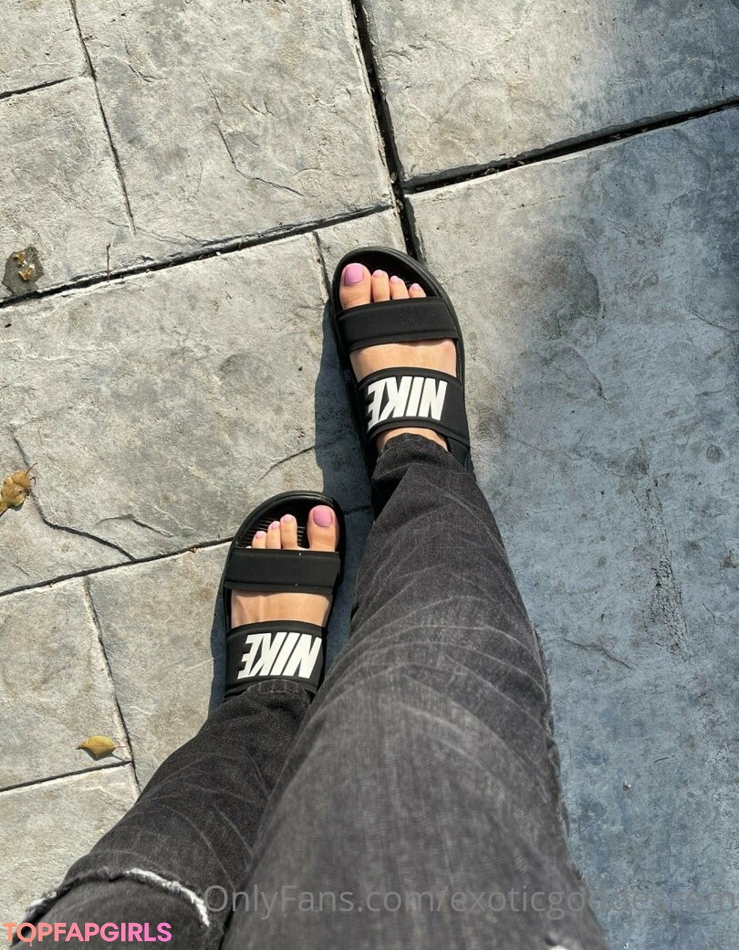 Naakte gelekte OnlyFans-foto van Exoticgoddessem #1188