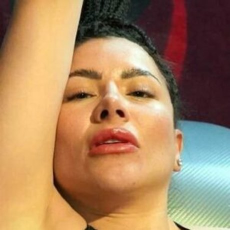 Naakte gelekte OnlyFans-foto van Fernanda Lily Amaya