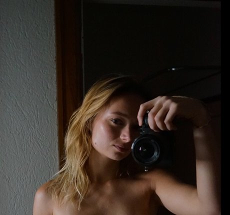 Naakte gelekte OnlyFans-foto van Magsatnight