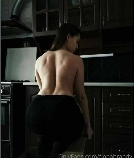 Naakte gelekte OnlyFans-foto van Fionabrandy