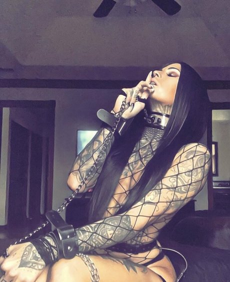 Naakte gelekte OnlyFans-foto van Sabelxxx1212