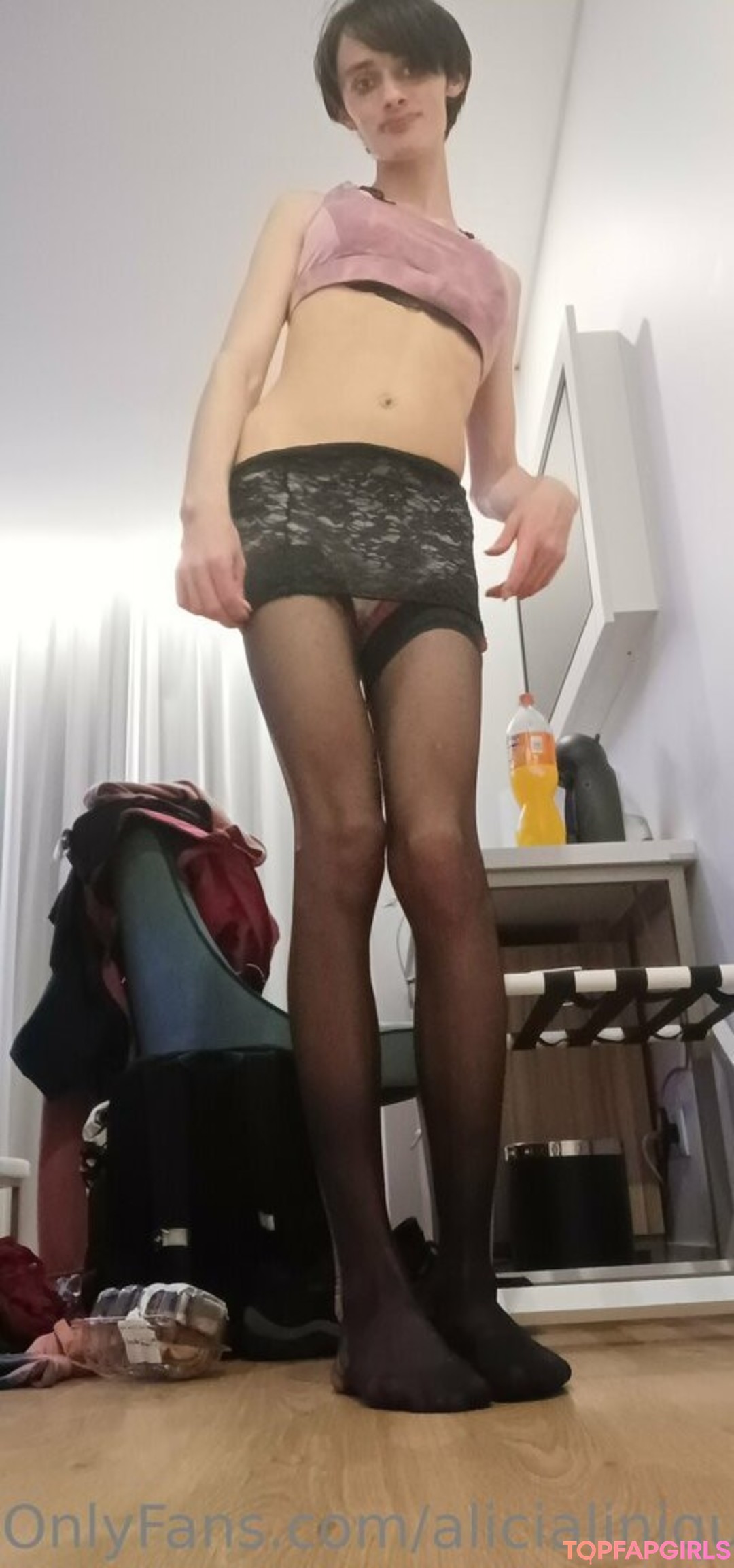 Naakte gelekte OnlyFans-foto van Alicialiniquinn #11 Naakte gelekte OnlyFans-foto van Alicialiniquinn #11
