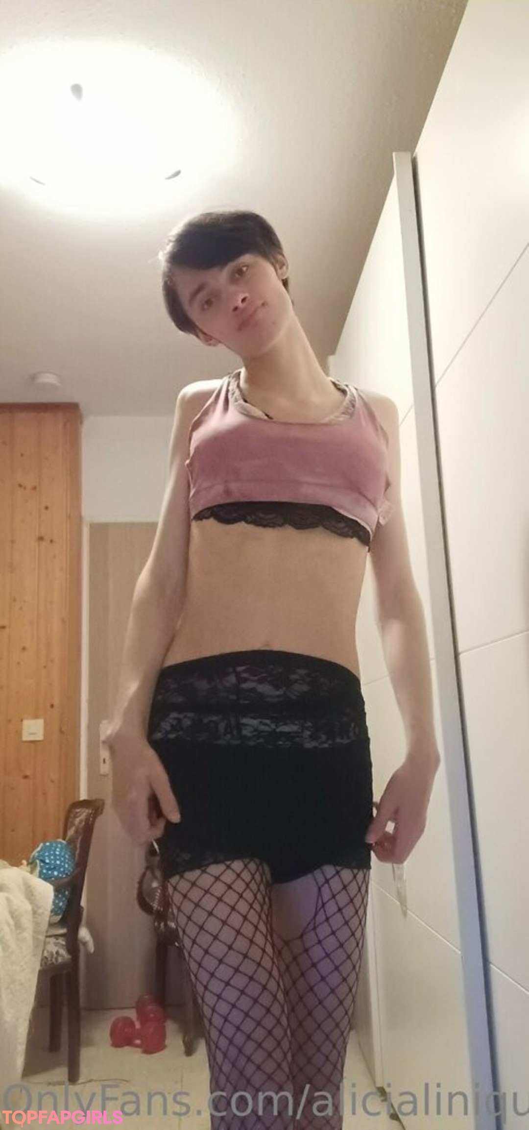 Naakte gelekte OnlyFans-foto van Alicialiniquinn #3 Naakte gelekte OnlyFans-foto van Alicialiniquinn #3