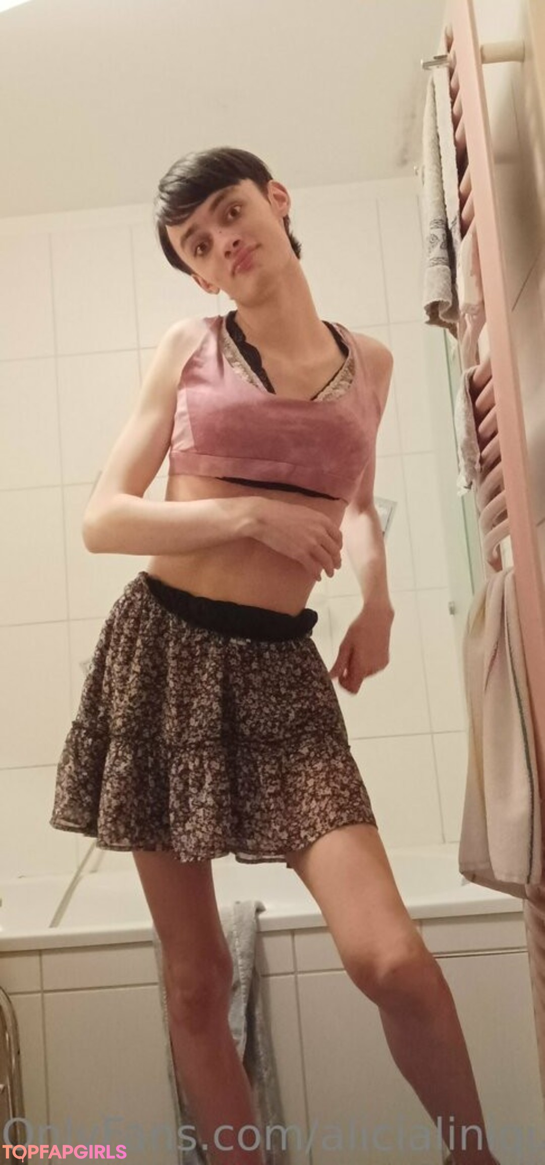 Naakte gelekte OnlyFans-foto van Alicialiniquinn #35 Naakte gelekte OnlyFans-foto van Alicialiniquinn #35