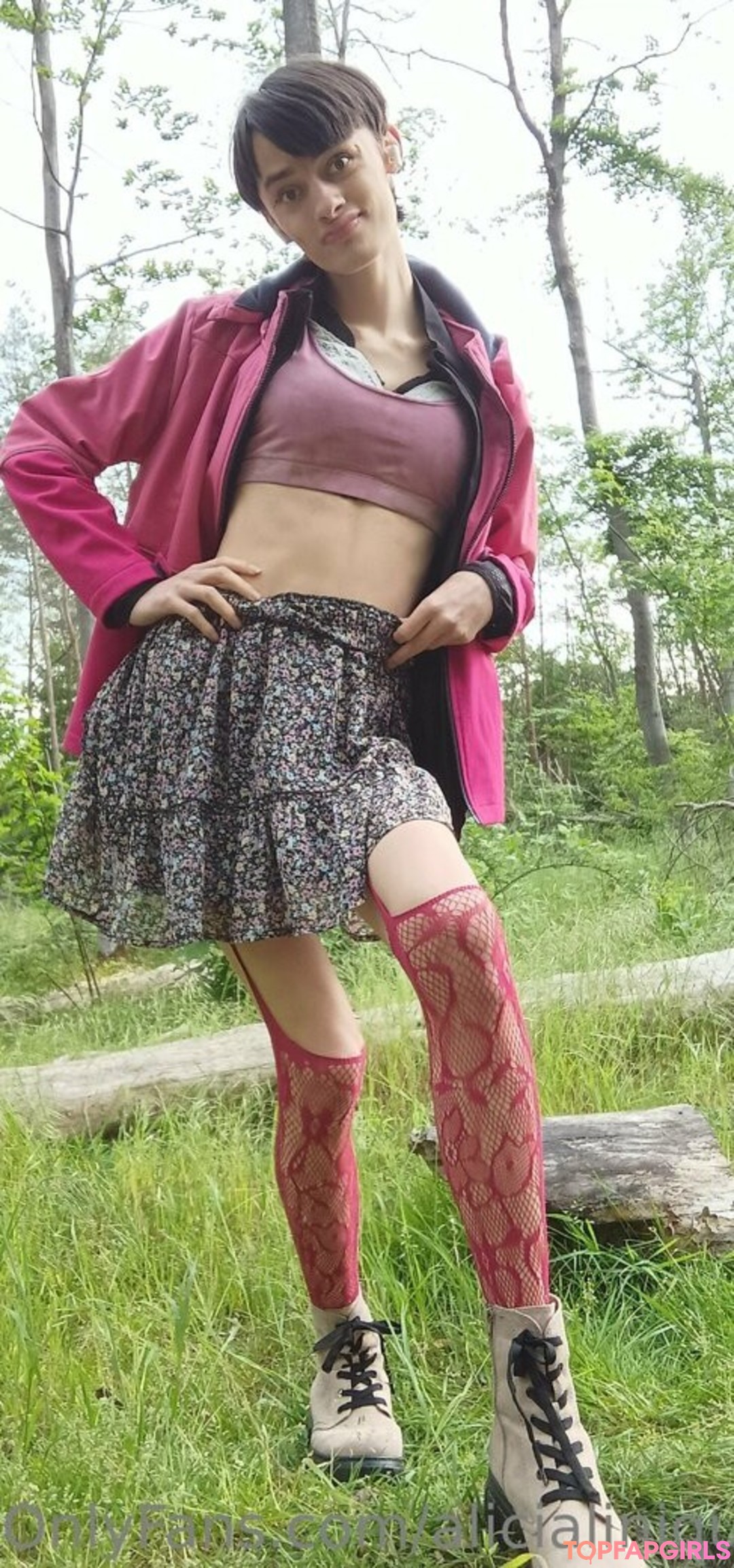 Naakte gelekte OnlyFans-foto van Alicialiniquinn #45 Naakte gelekte OnlyFans-foto van Alicialiniquinn #45