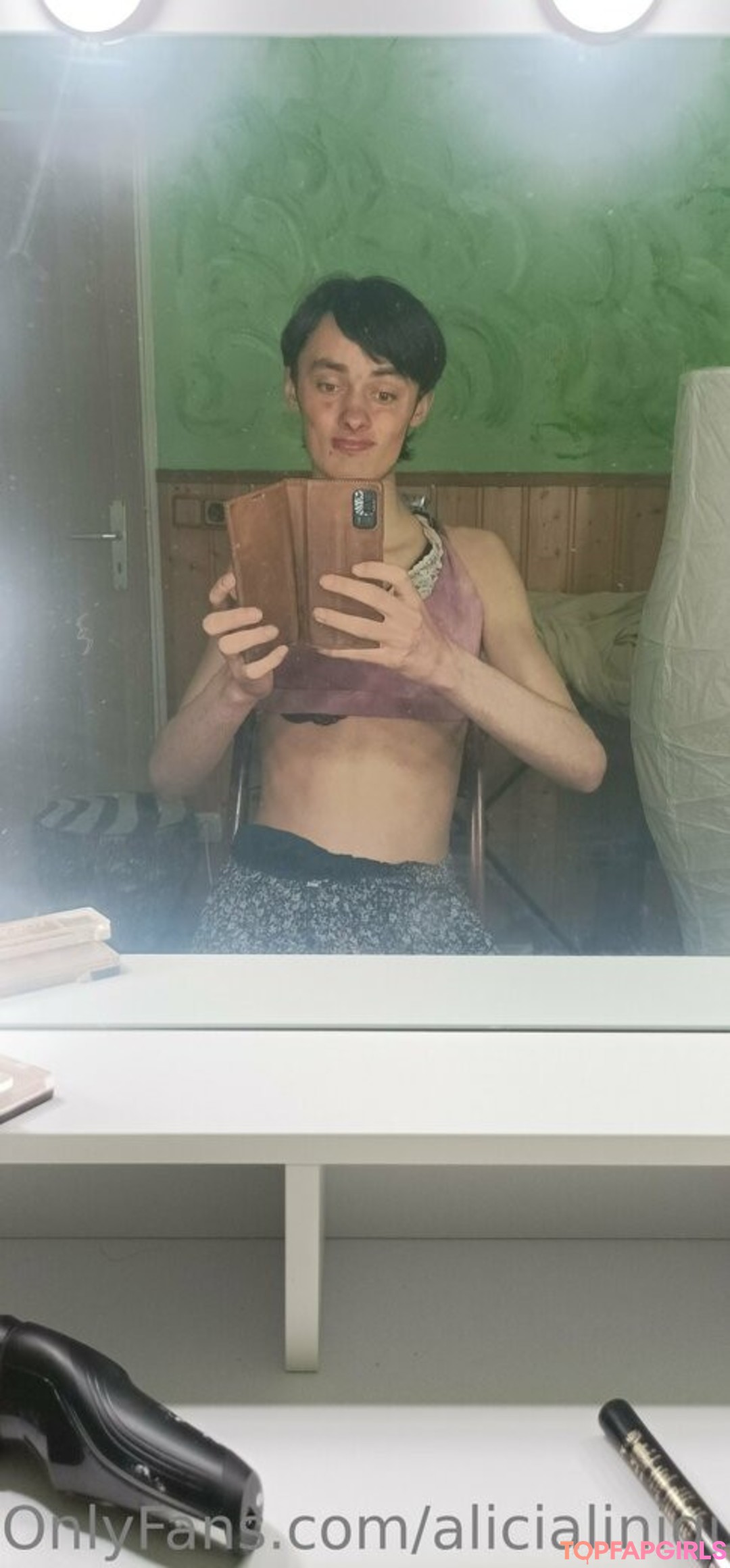 Naakte gelekte OnlyFans-foto van Alicialiniquinn #51 Naakte gelekte OnlyFans-foto van Alicialiniquinn #51