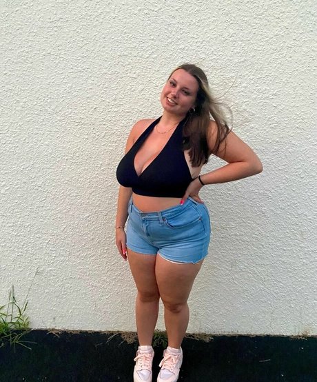 Naakte gelekte OnlyFans-foto van Mary R